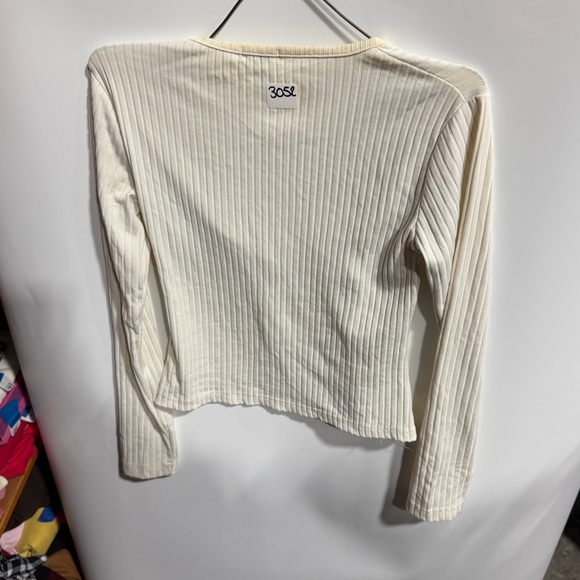 #3052-Cream Ribbed Wrap Top - Picture 4 of 4